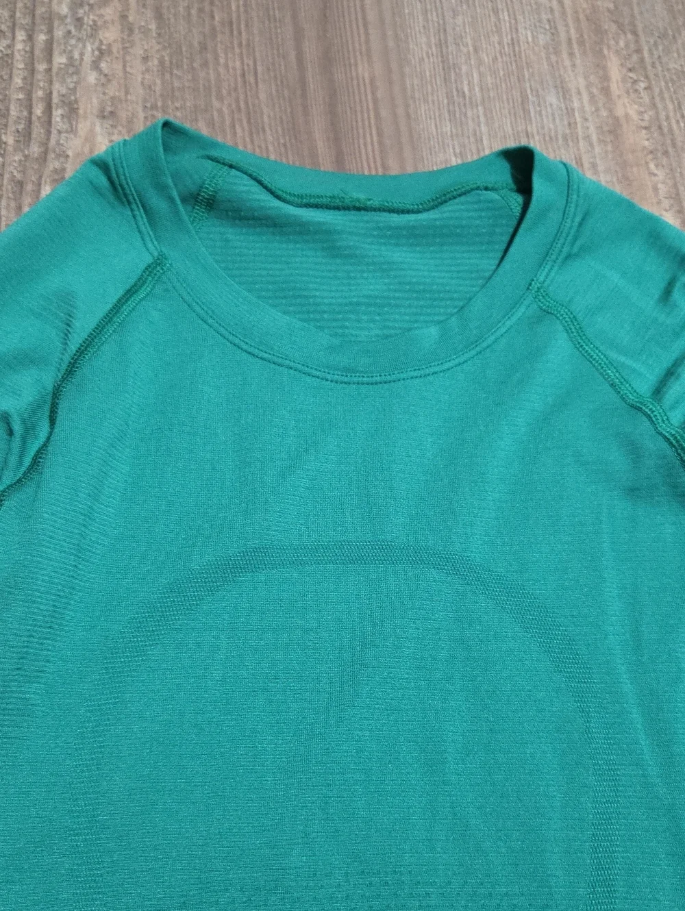 Lululemon Crew Neck Women's Top in Teal